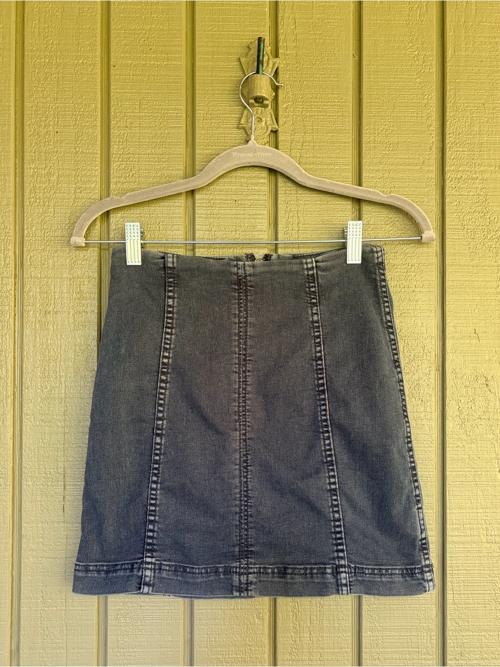 Free People Modern Femme Denim Mini Skirt Grey Wash Size 2 EUC Jean